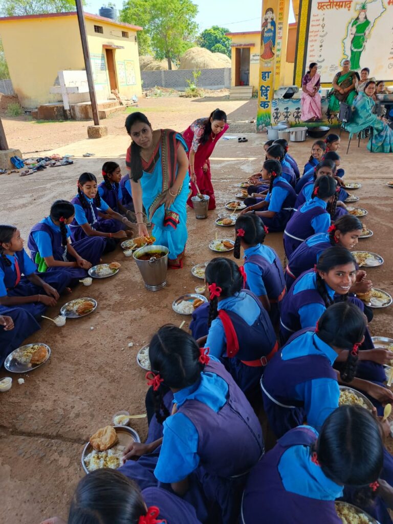 न्योता भोज/invitation banquet 